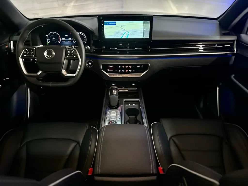 Ssangyong REXTON Sapphire 8AT*DynBlinker*ACC*360°*AHK 3,5t 08/2023-photo-17