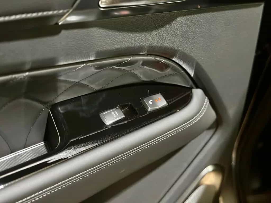 Ssangyong REXTON Sapphire 8AT*DynBlinker*ACC*360°*AHK 3,5t 08/2023-photo-25