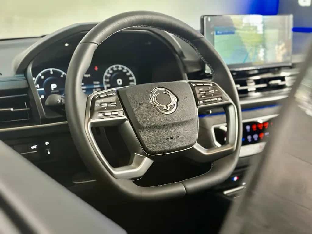 Ssangyong REXTON Sapphire 8AT*DynBlinker*ACC*360°*AHK 3,5t 08/2023-photo-9