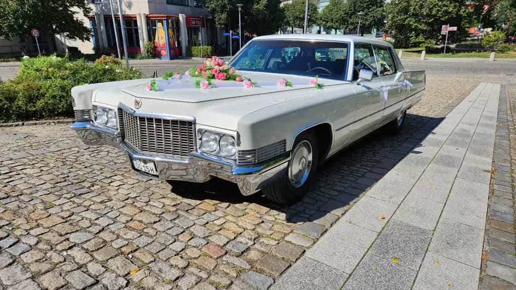 Cadillac Fleetwood Brougham 07/1970-photo-0