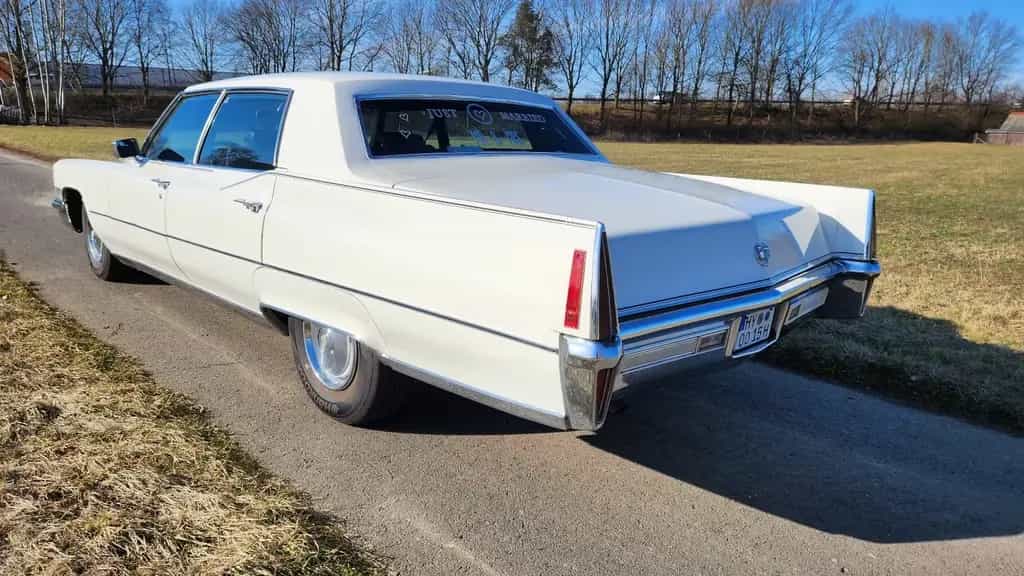 Cadillac Fleetwood Brougham 07/1970-photo-6