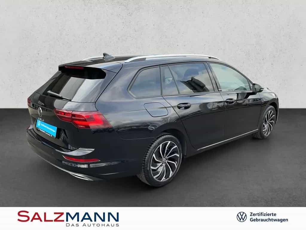 Volkswagen Golf VIII Var. 2.0 TDI DSG Move, AHK, LED Matrix 10/2023-photo-4