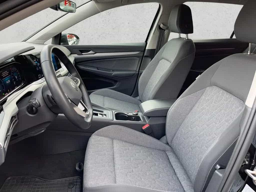Volkswagen Golf VIII Var. 2.0 TDI DSG Move, AHK, LED Matrix 10/2023-photo-8