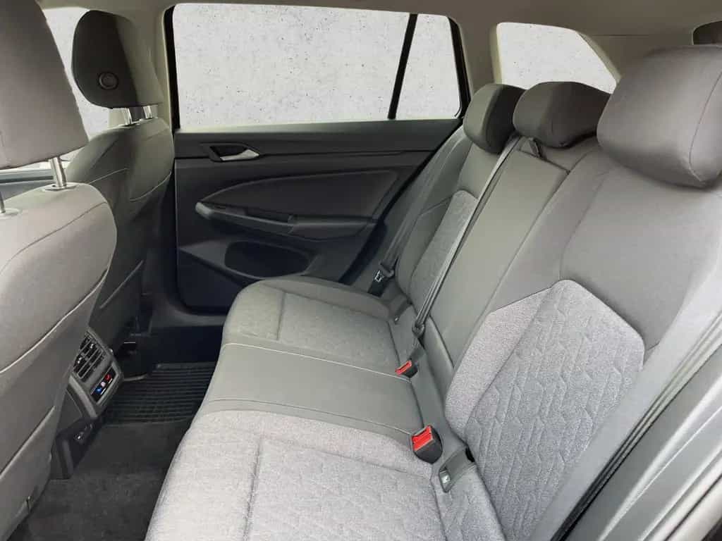 Volkswagen Golf VIII Var. 2.0 TDI DSG Move, AHK, LED Matrix 10/2023-photo-9