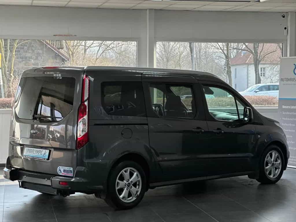 Ford Grand Tourneo Titanium Behindertengerecht-Rampe 03/2018-photo-4