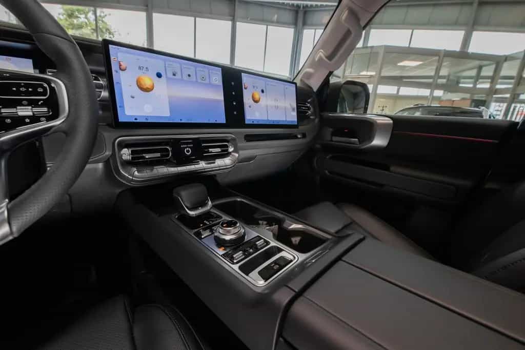 BAIC BJ40 4WD , Pano Klimaauto 360-Kamera USB 03/2026-photo-14