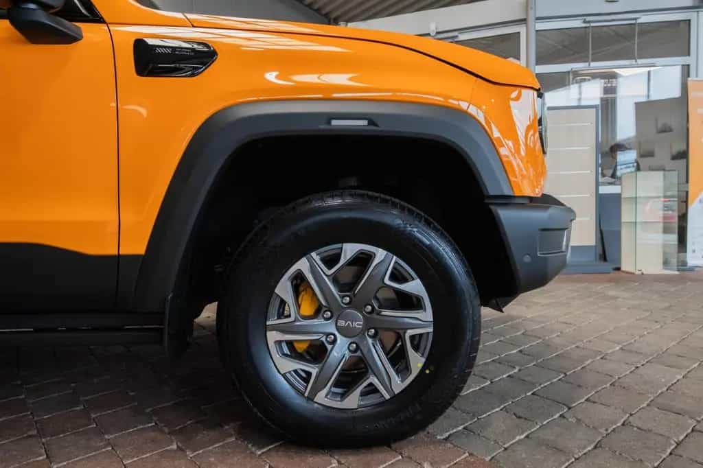 BAIC BJ40 4WD , Pano Klimaauto 360-Kamera USB 03/2026-photo-5