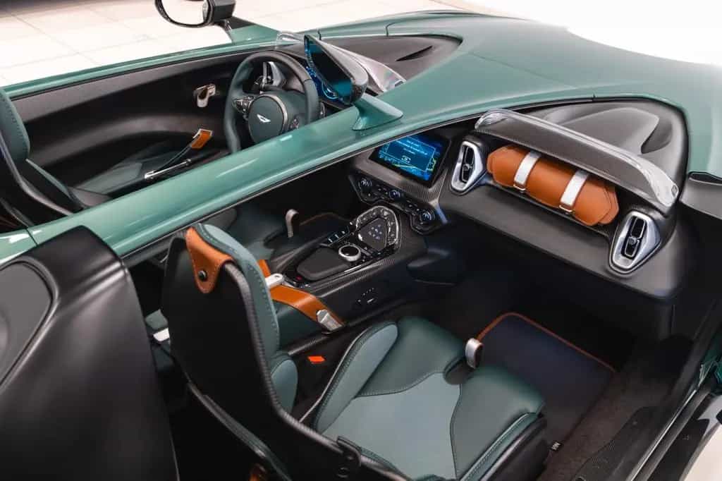 Aston Martin V12 Speedster DBR1 Pack 12/2021-photo-5