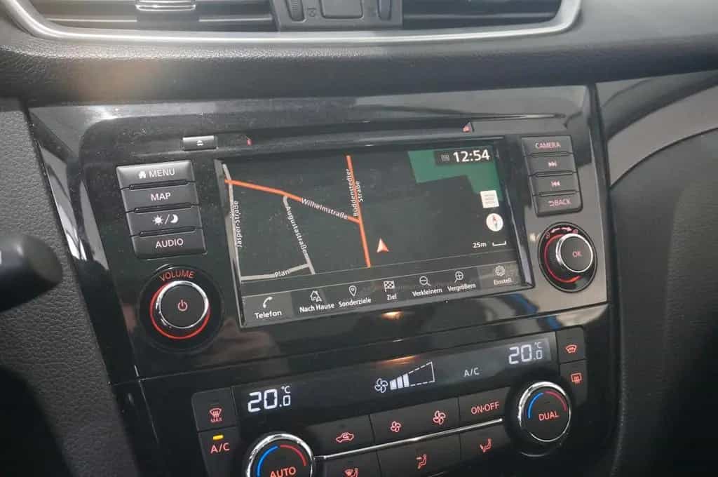 Nissan Qashqai 1.3 DIG-T N-WAY NAVI/LED/KAMERA/SH/DAB+ 05/2020-photo-17