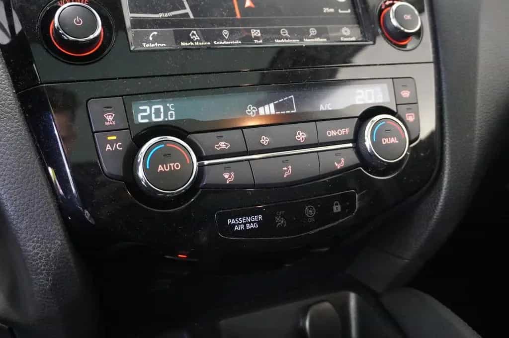 Nissan Qashqai 1.3 DIG-T N-WAY NAVI/LED/KAMERA/SH/DAB+ 05/2020-photo-19
