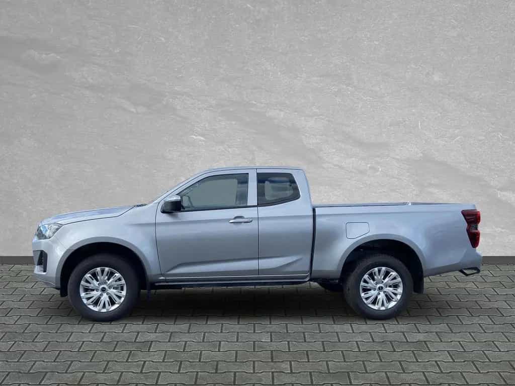 Isuzu D-Max Space Cab LS 4x4 #SHZ #KAMERA #PDC #SPERRD null-photo-1