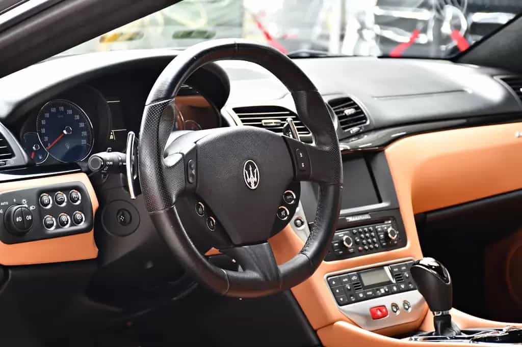Maserati Granturismo 4.2 V8 Aut. Alcantara Dachhimmel 11/2014-photo-11
