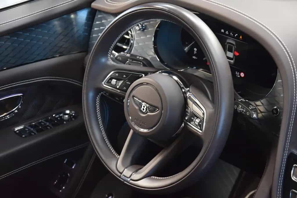 Bentley Bentayga 4.0 V8 4WD Autom. Voll. Org NL auto 05/2022-photo-11