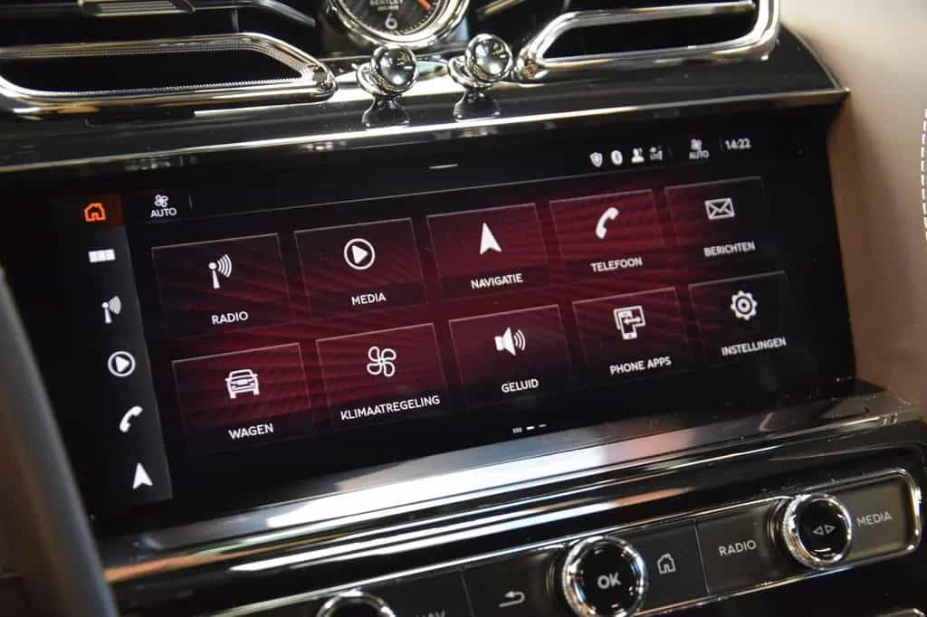 Bentley Bentayga 4.0 V8 4WD Autom. Voll. Org NL auto 05/2022-photo-25