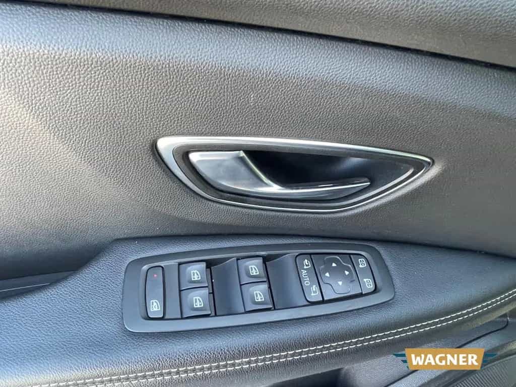 Renault Scenic IV Limited Deluxe 1.3 TCe 140 Energy 08/2018-photo-23