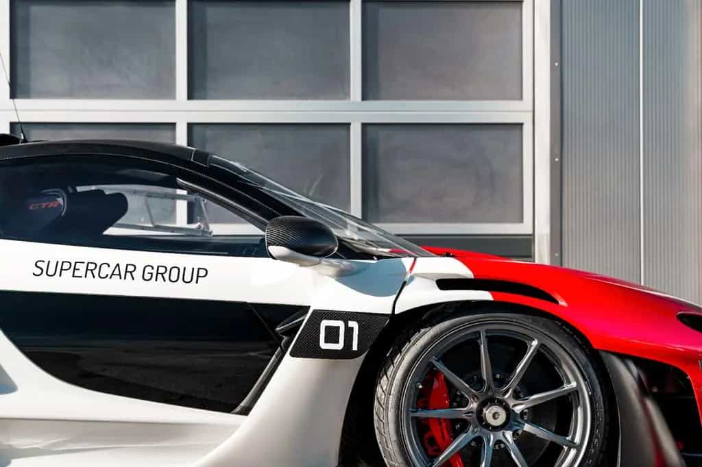 McLaren Senna GTR //1 OF 75//RACING-LIVERY//SATIN-CARBON 01/2019-photo-2