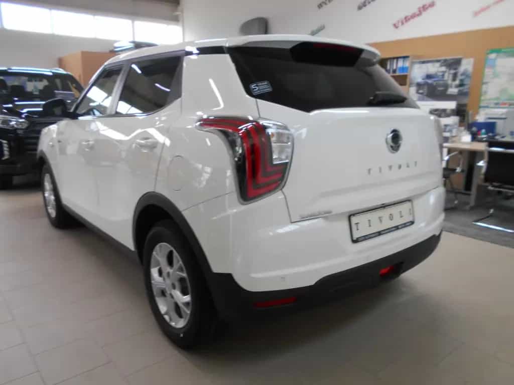 Ssangyong Tivoli 4x4ALLRAD KLIMA TEMPOMAT PDC + KAMERA AHK 03/2025-photo-1