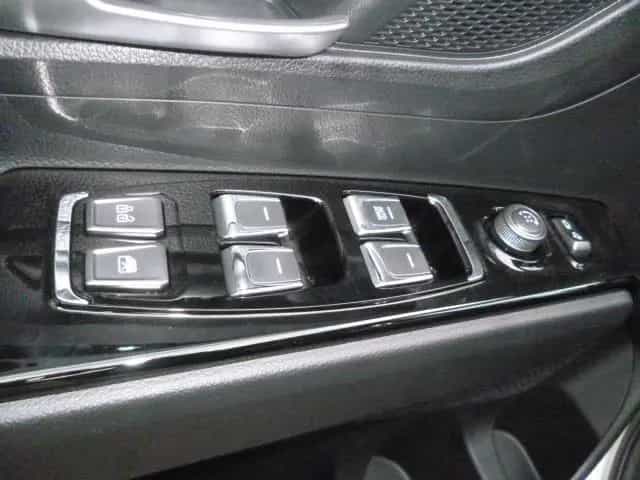 Ssangyong Korando Schalter Plus Edition LED LMF PDC null-photo-4