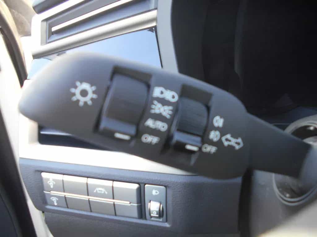 Ssangyong Korando Schalter Plus Edition LED LMF PDC null-photo-7
