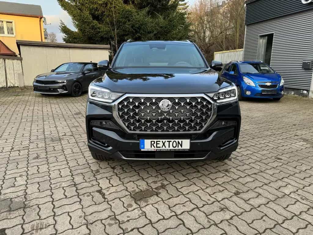 Ssangyong REXTON 2.2D Sapphire 4WD 8AT *20Zoll,AHK,7-Sitz* 03/2024-photo-1