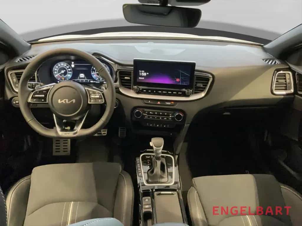 Kia Ceed GT-Line 1.5T Technologie-Paket Leder-Paket 06/2025-photo-8