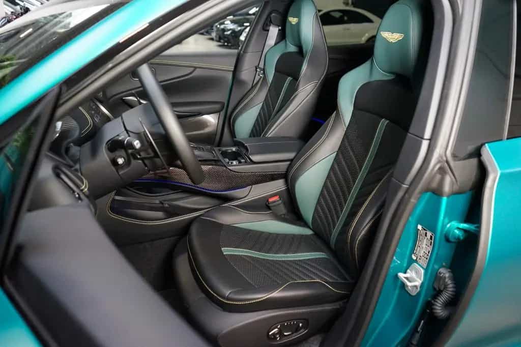 Aston Martin DBX707 AMR23 PACK*AUX.HEAT*CARBON*178.347€ NETTO 09/2024-photo-11