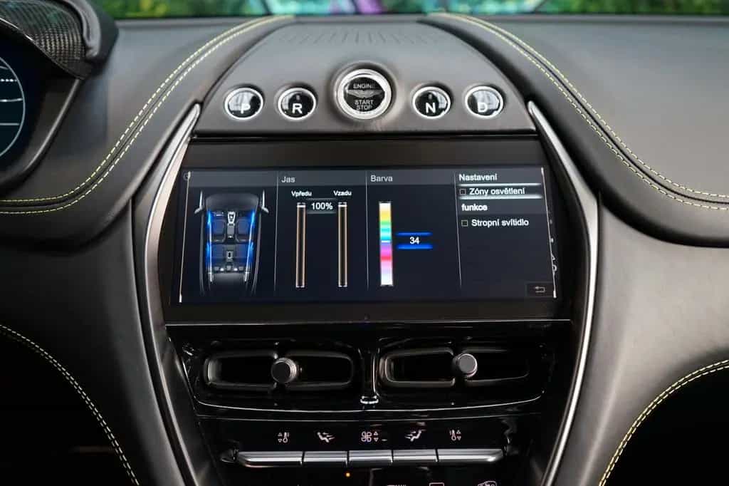 Aston Martin DBX707 AMR23 PACK*AUX.HEAT*CARBON*178.347€ NETTO 09/2024-photo-23