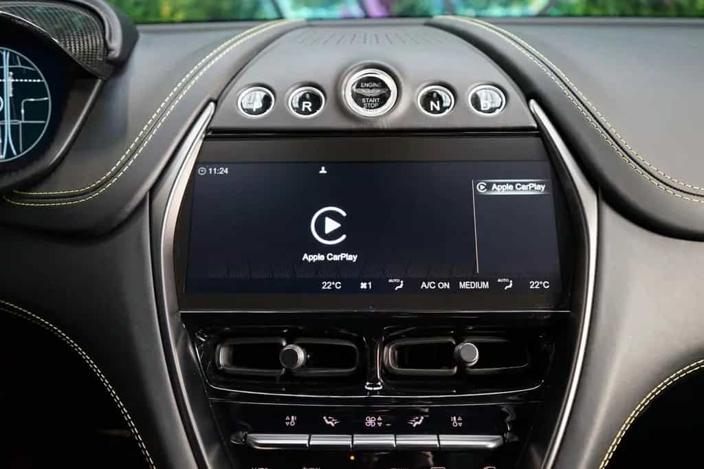 Aston Martin DBX707 AMR23 PACK*AUX.HEAT*CARBON*178.347€ NETTO 09/2024-photo-24