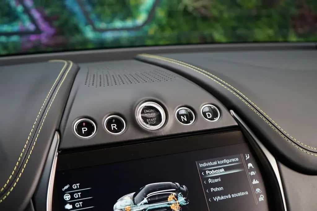 Aston Martin DBX707 AMR23 PACK*AUX.HEAT*CARBON*178.347€ NETTO 09/2024-photo-26