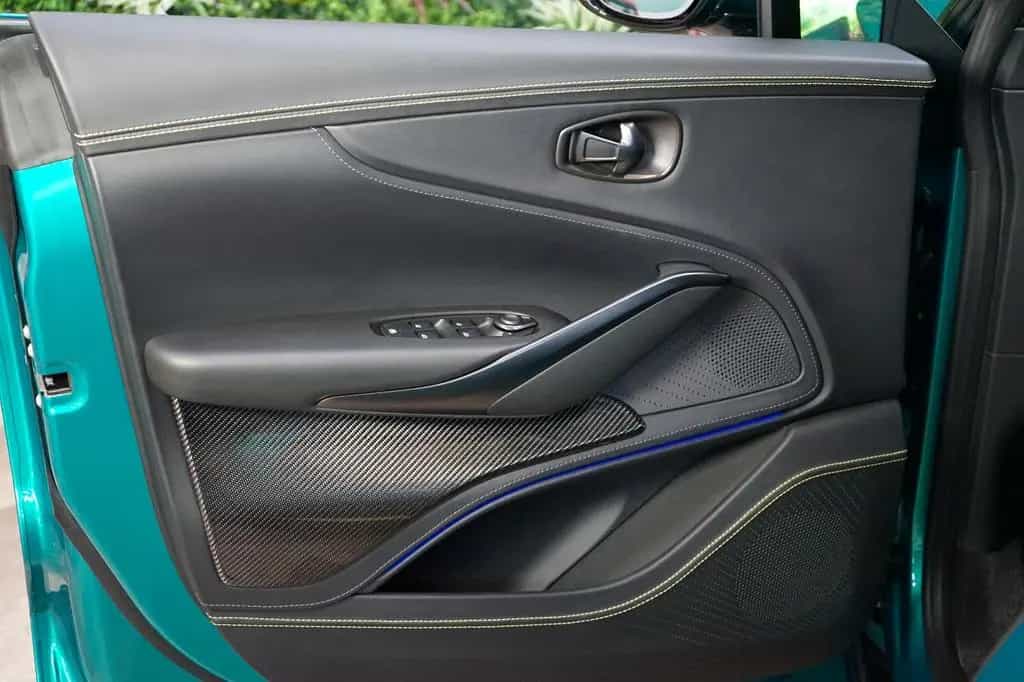 Aston Martin DBX707 AMR23 PACK*AUX.HEAT*CARBON*178.347€ NETTO 09/2024-photo-8