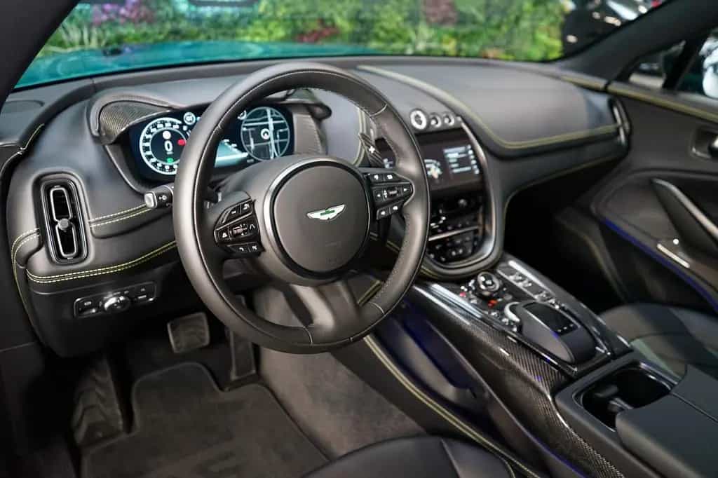 Aston Martin DBX707 AMR23 PACK*AUX.HEAT*CARBON*178.347€ NETTO 09/2024-photo-9