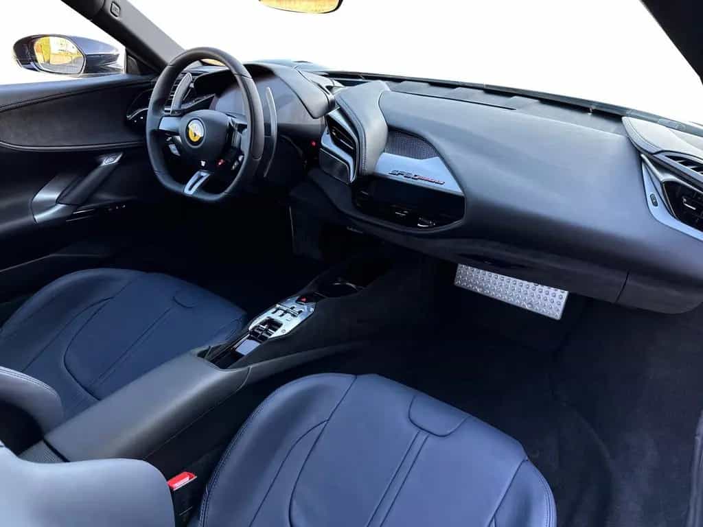 Ferrari SF90 Stradale *20 Zoll*DAB Radio*Matrix LED* 09/2023-photo-15