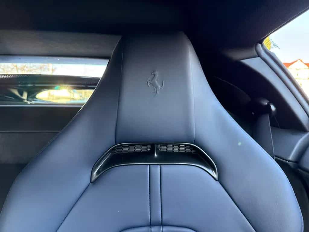 Ferrari SF90 Stradale *20 Zoll*DAB Radio*Matrix LED* 09/2023-photo-17