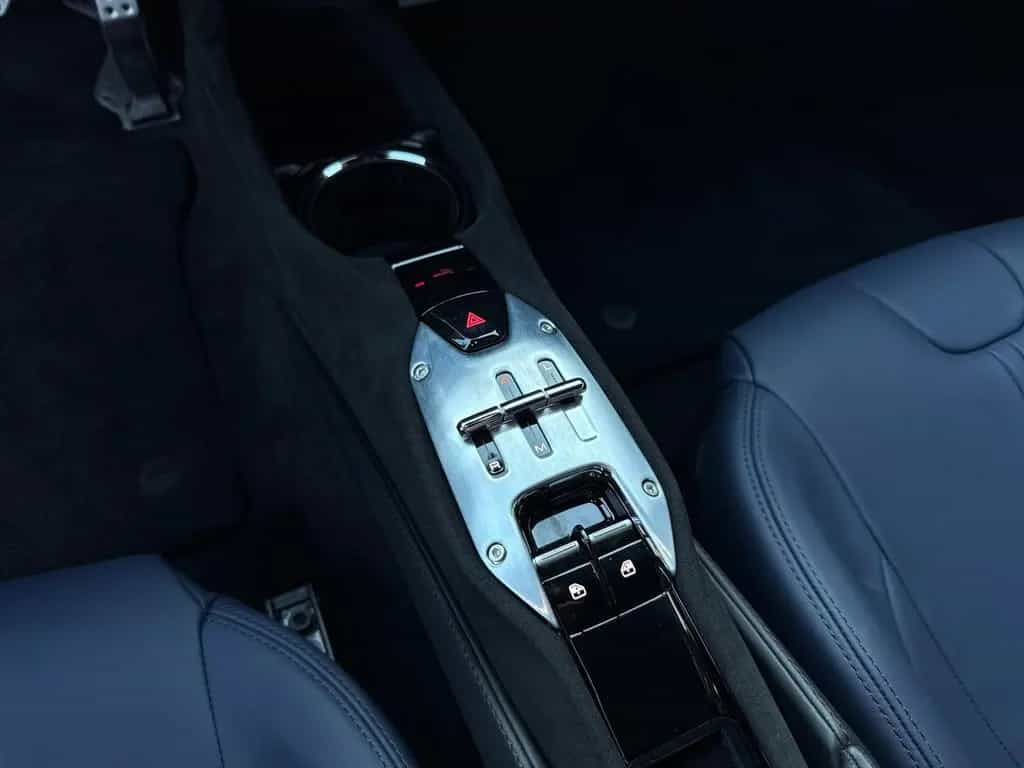 Ferrari SF90 Stradale *20 Zoll*DAB Radio*Matrix LED* 09/2023-photo-18