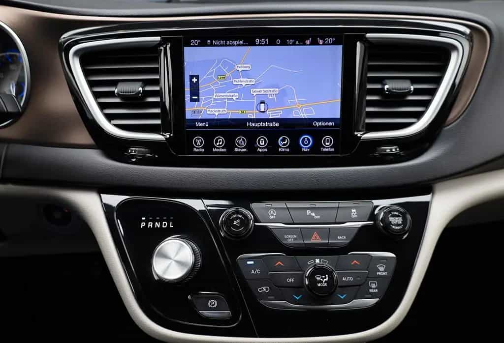 Chrysler Pacifica 3.6 V6/8-Sitze/SHZ/TOTW/KAMERA/BTH/R18 07/2017-photo-13