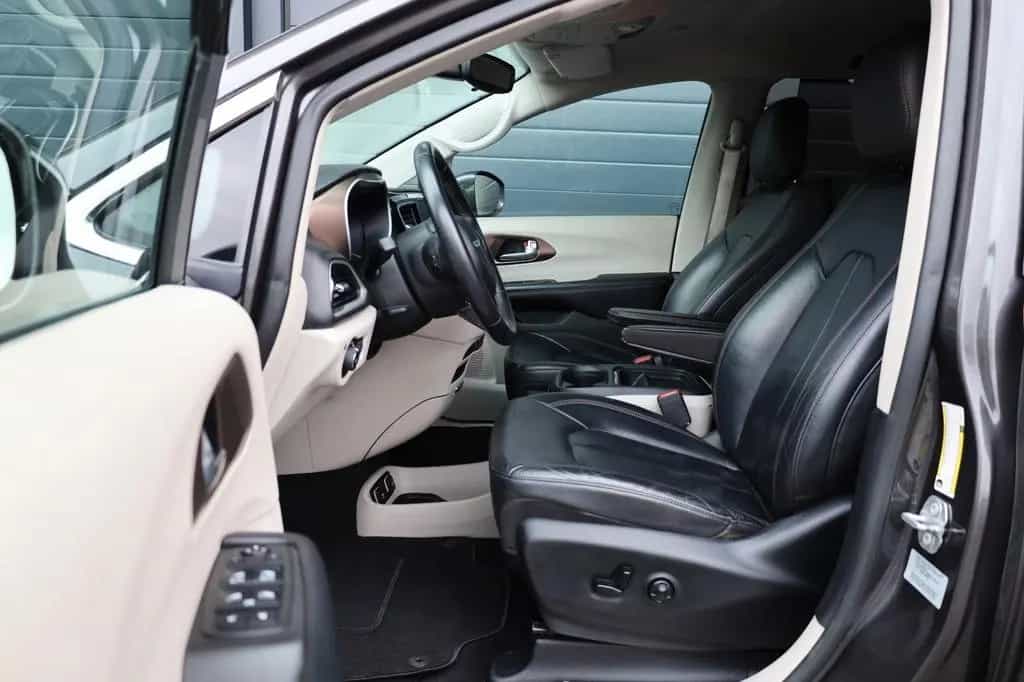 Chrysler Pacifica 3.6 V6/8-Sitze/SHZ/TOTW/KAMERA/BTH/R18 07/2017-photo-5
