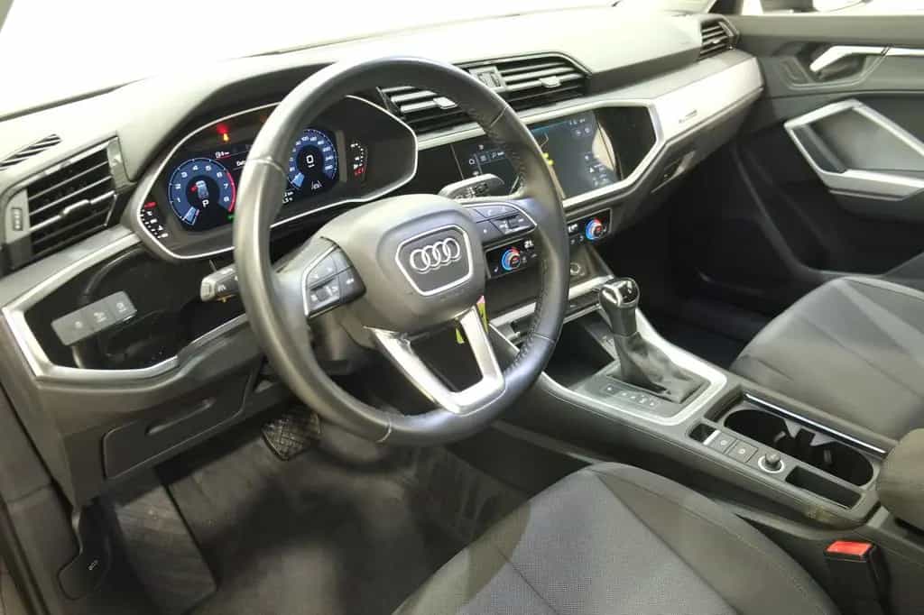 Audi Q3 35 TFSi S Tronic LED Navi Sitzheizung Virtual 11/2019-photo-10
