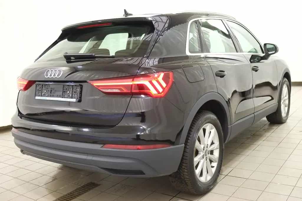 Audi Q3 35 TFSi S Tronic LED Navi Sitzheizung Virtual 11/2019-photo-2