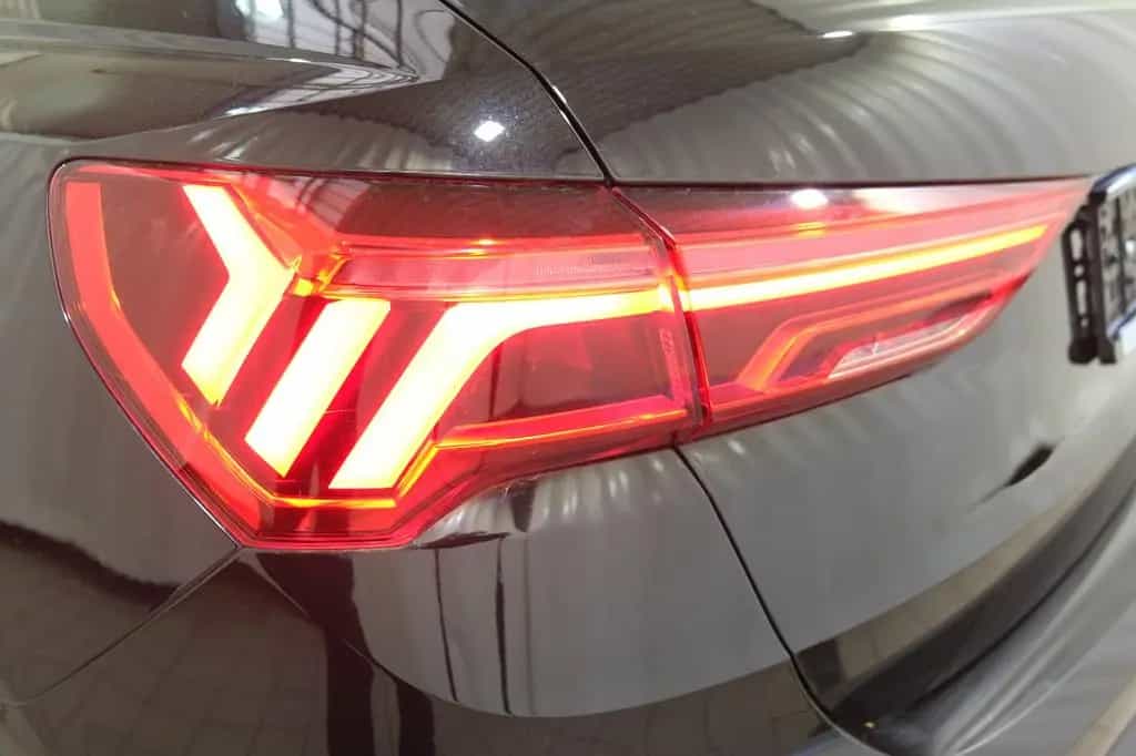 Audi Q3 35 TFSi S Tronic LED Navi Sitzheizung Virtual 11/2019-photo-8