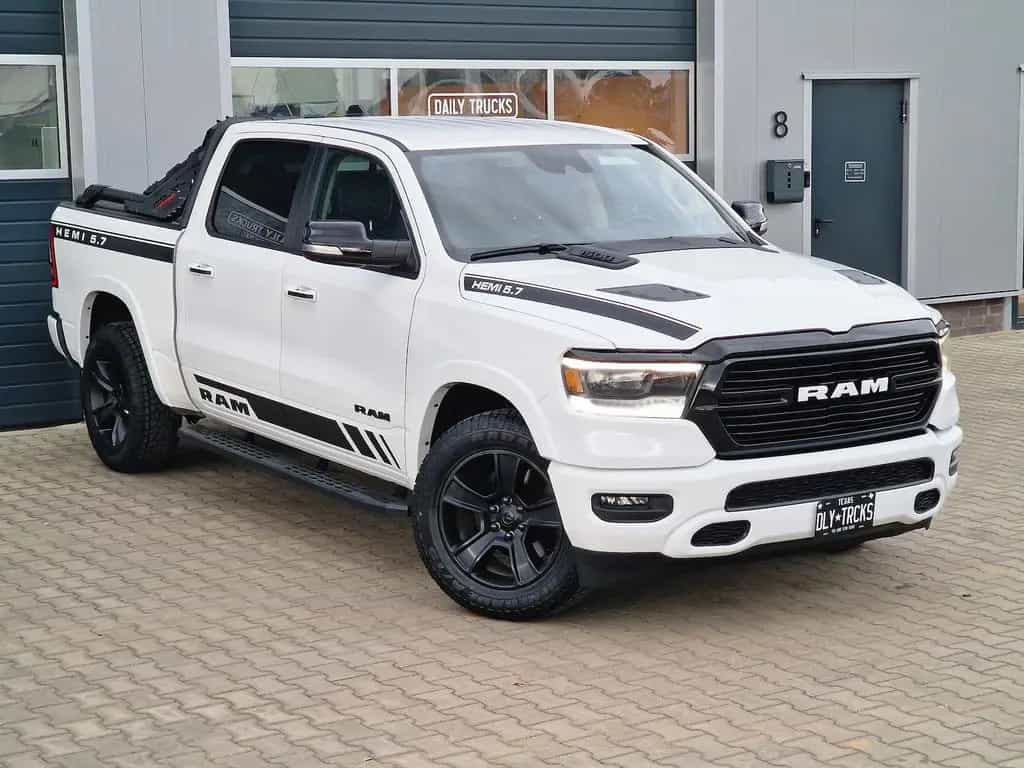Dodge RAM 1500 5.7 4x4 Laramie Memory Rollbar LED AHK 04/2021-photo-1