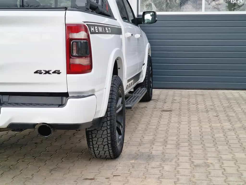 Dodge RAM 1500 5.7 4x4 Laramie Memory Rollbar LED AHK 04/2021-photo-17