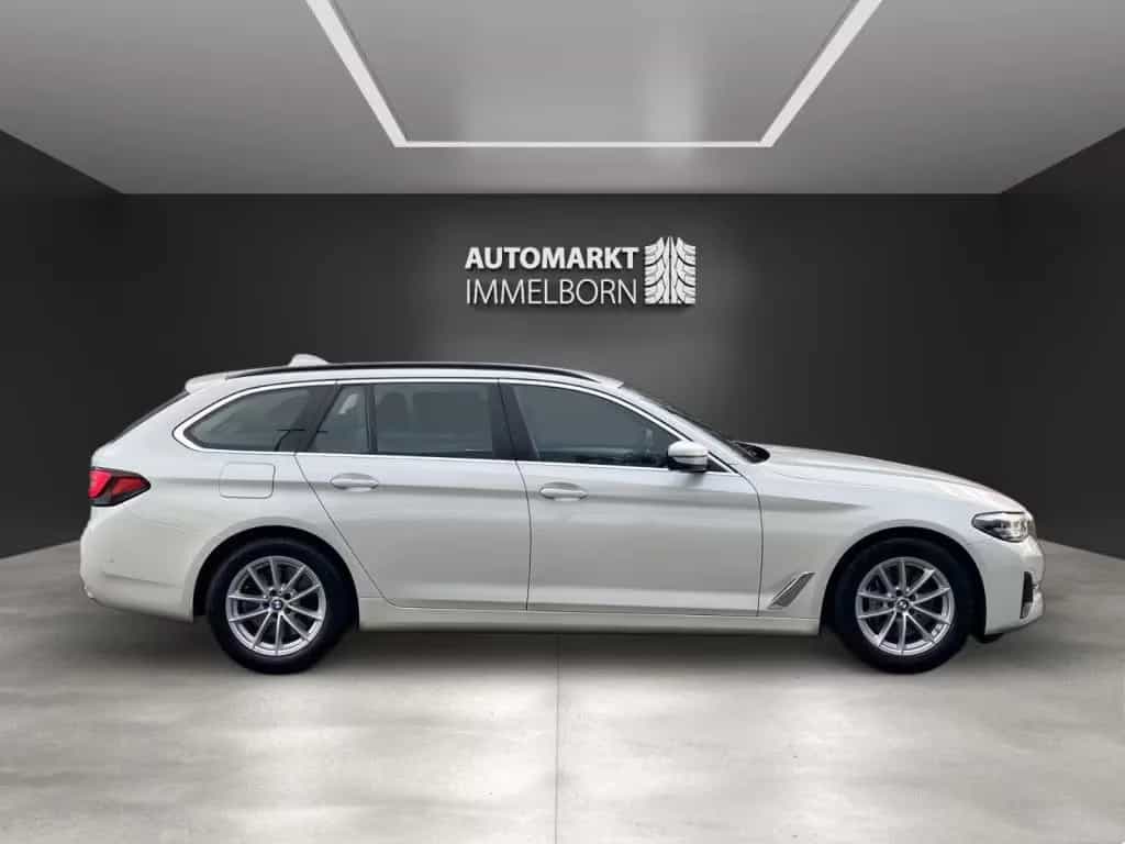 BMW 5 Series 530d xD Luxury Line DAB HUD Kamera Sport Alarm 04/2022-photo-5