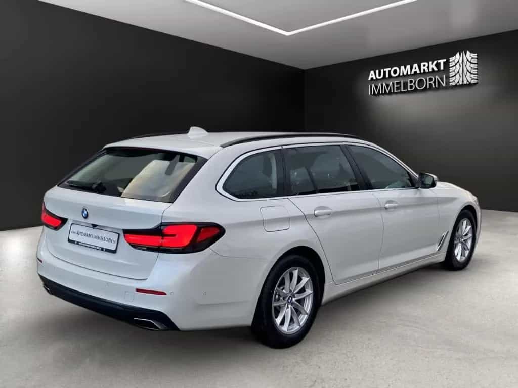 BMW 5 Series 530d xD Luxury Line DAB HUD Kamera Sport Alarm 04/2022-photo-7