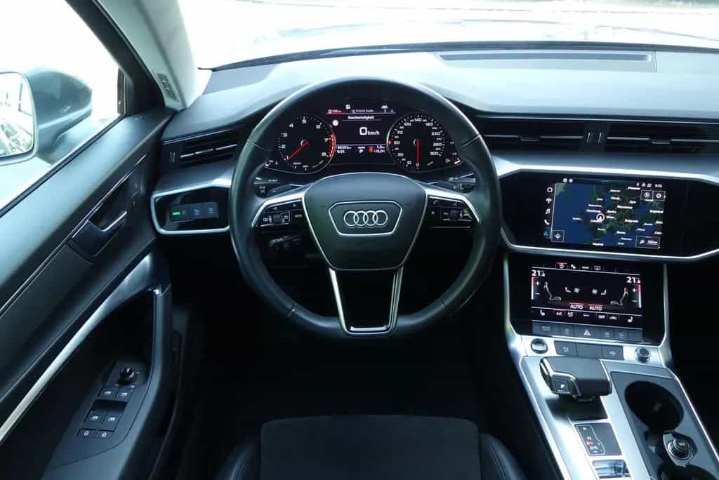 Audi A6 Avant 45 TFSI Sport*Teilleder*DAB*Kamera*AHK* 03/2021-photo-18