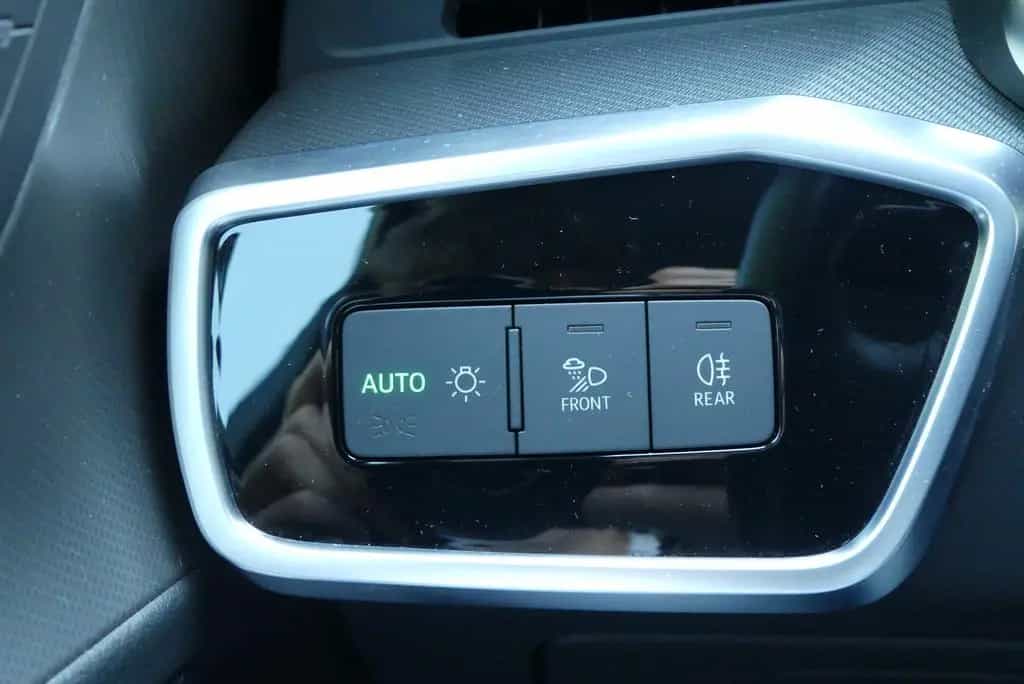 Audi A6 Avant 45 TFSI Sport*Teilleder*DAB*Kamera*AHK* 03/2021-photo-19