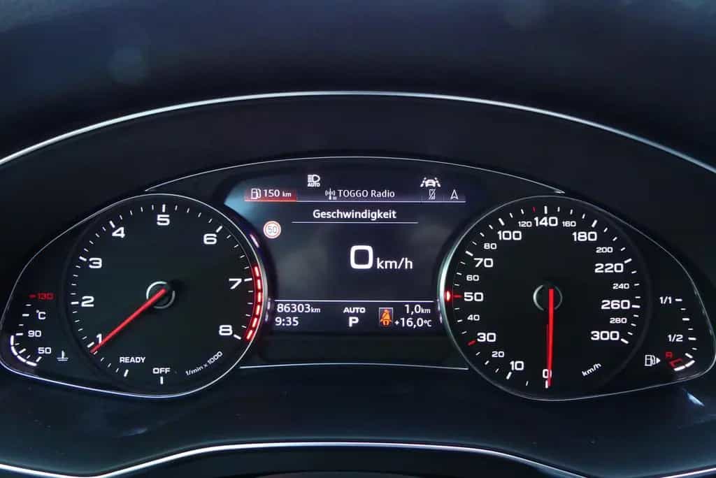 Audi A6 Avant 45 TFSI Sport*Teilleder*DAB*Kamera*AHK* 03/2021-photo-21