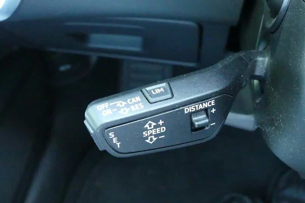 Audi A6 Avant 45 TFSI Sport*Teilleder*DAB*Kamera*AHK* 03/2021-photo-23