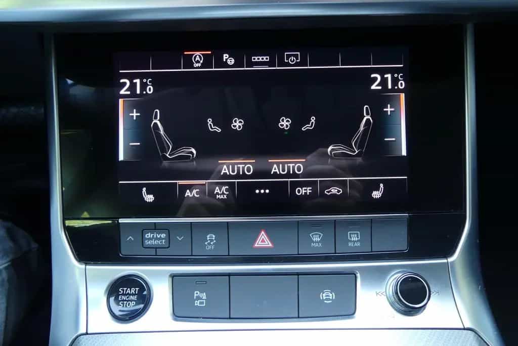 Audi A6 Avant 45 TFSI Sport*Teilleder*DAB*Kamera*AHK* 03/2021-photo-27