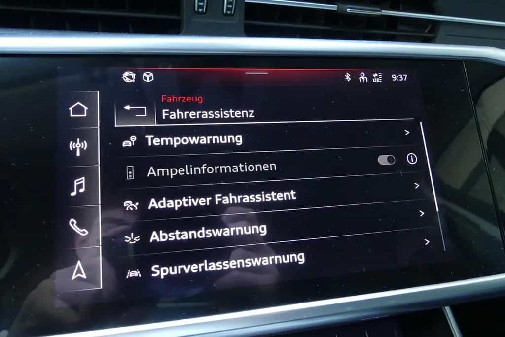 Audi A6 Avant 45 TFSI Sport*Teilleder*DAB*Kamera*AHK* 03/2021-photo-31