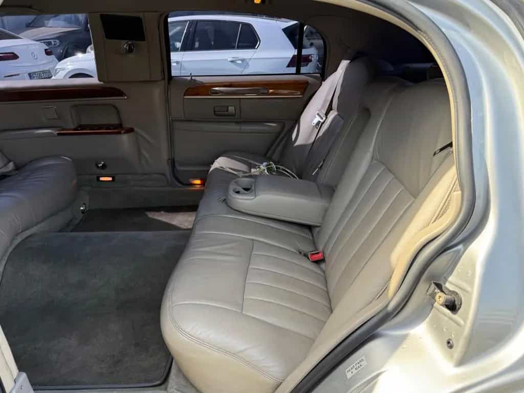 Lincoln Town Car *Stretchlimousine*DVD*Super Zustand* 07/2003-photo-13
